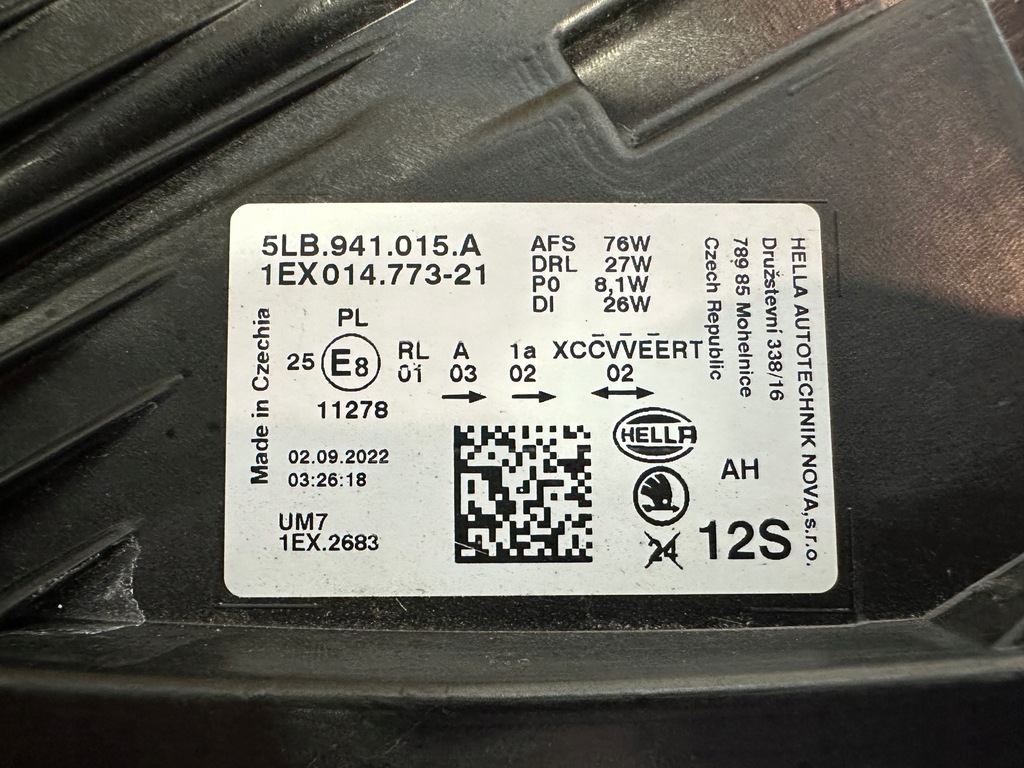 фото №13, Skoda enyaq 5lb full led лампа права ліва перед