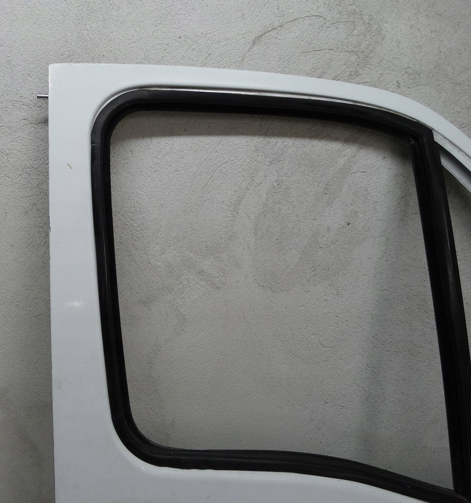 фото №2, Дверь правый перед renault master 03-10r.