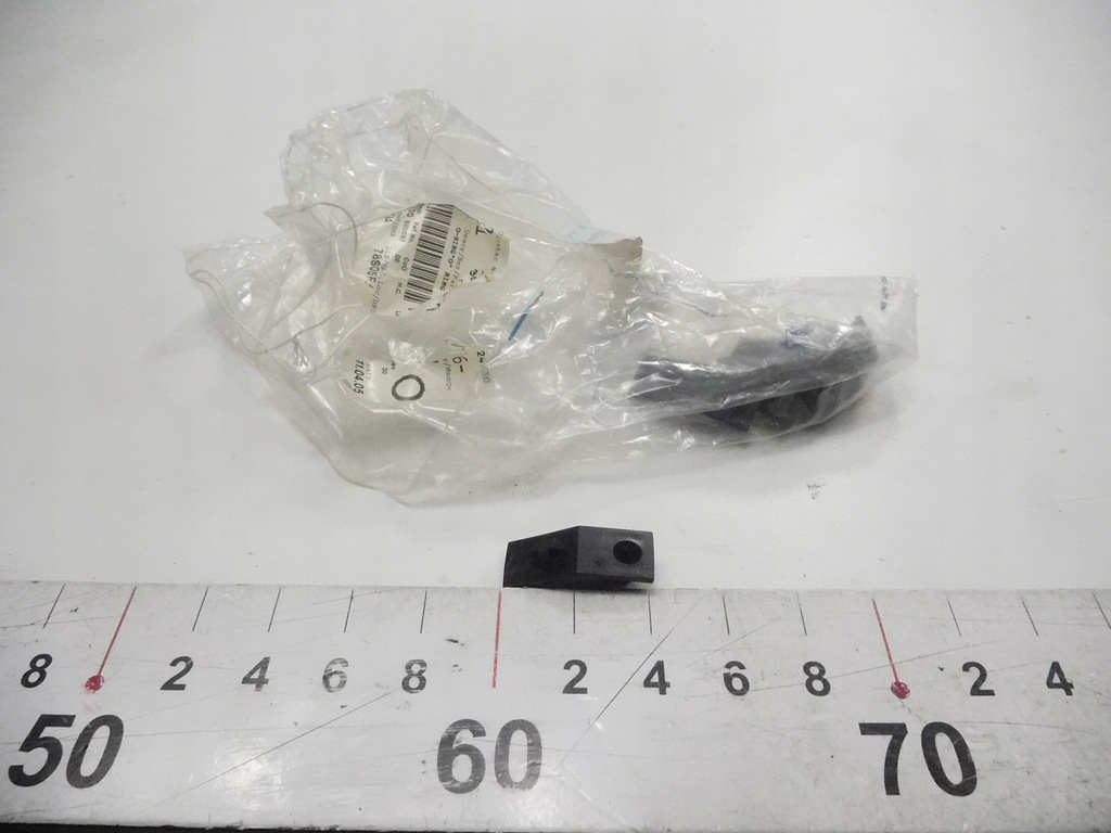 фото №6, Фіксатор - стрічка ущільнювальна кришки багажника ford galaxy оригінальний номер 7199512