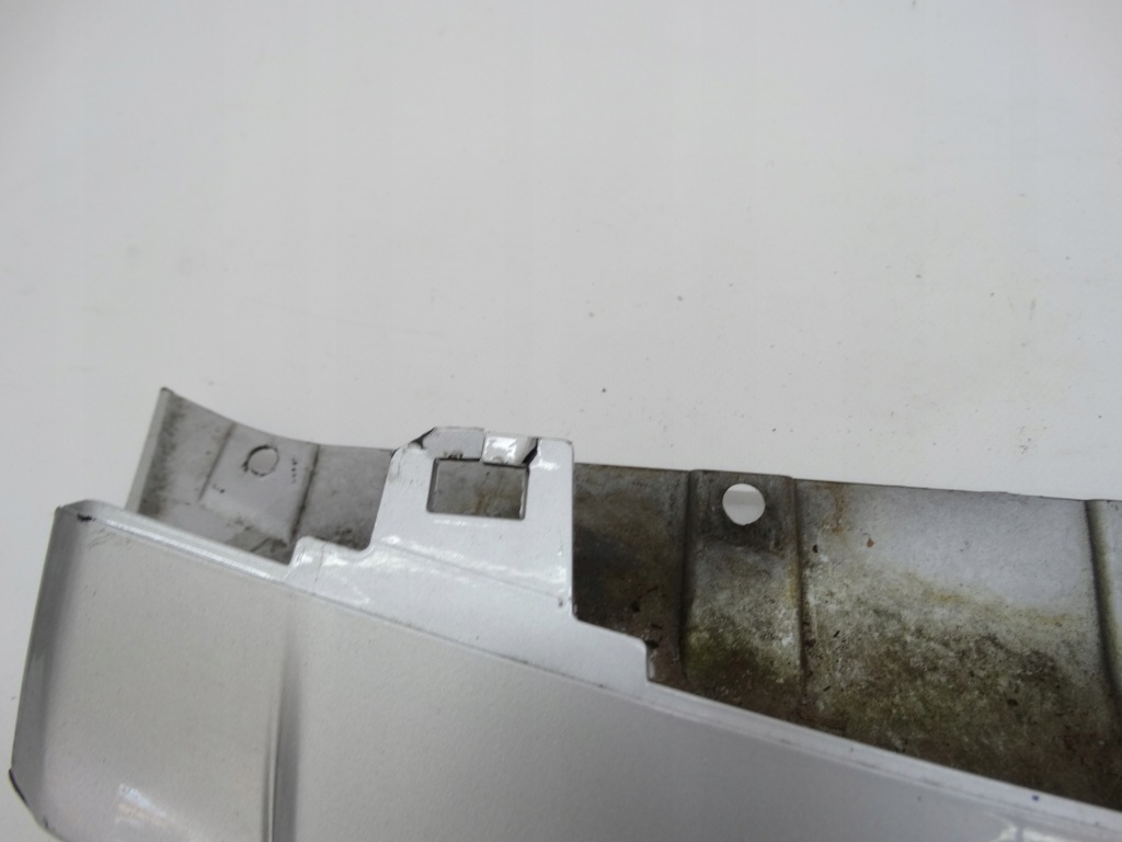 Купити Maserati levante granlusso 17+ спойлер бампера передній молдинг 670042317