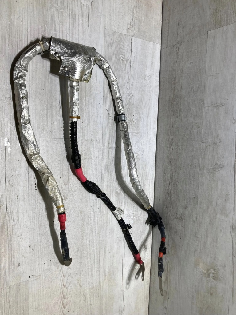 фото №1, Bmw 1 f20 f21 2017 жгут генератора 1,5