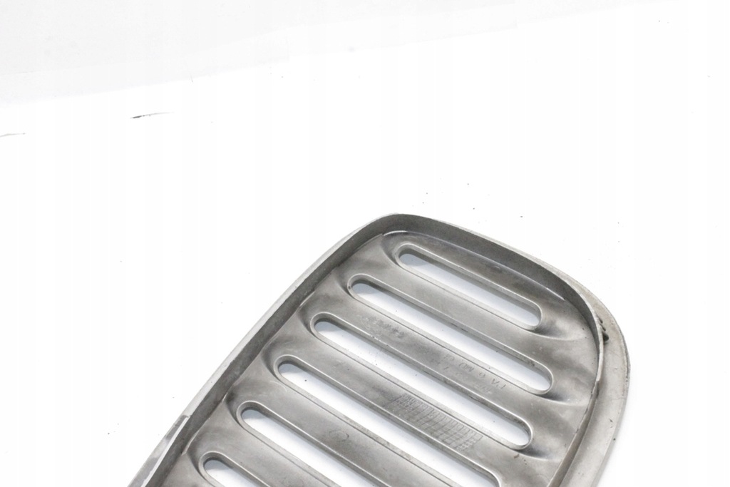 фото №10, Решітка радіатора jaguar xk 8 coupe x100 hjb6371aa 4.0l бензиновий 276kw 2004