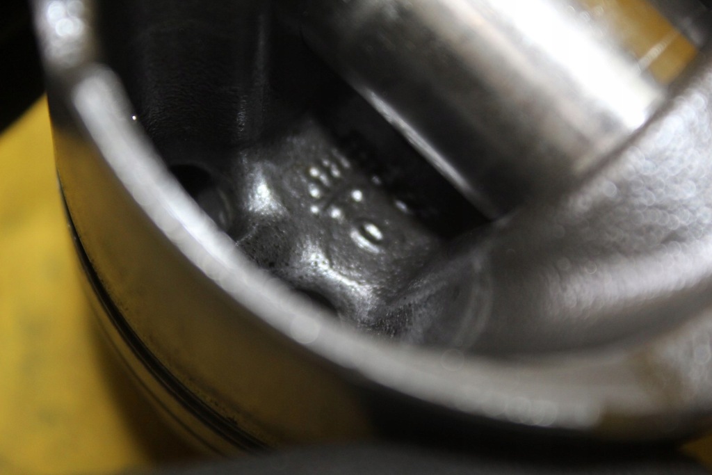 фото №6, Поршень поршні peugeot 407 2.0hdi 10dyxh rh01