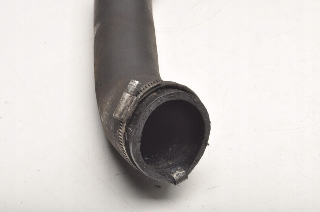 фото №3, Volvo v50 c70 s40 c30 2.0 d труба интеркулер