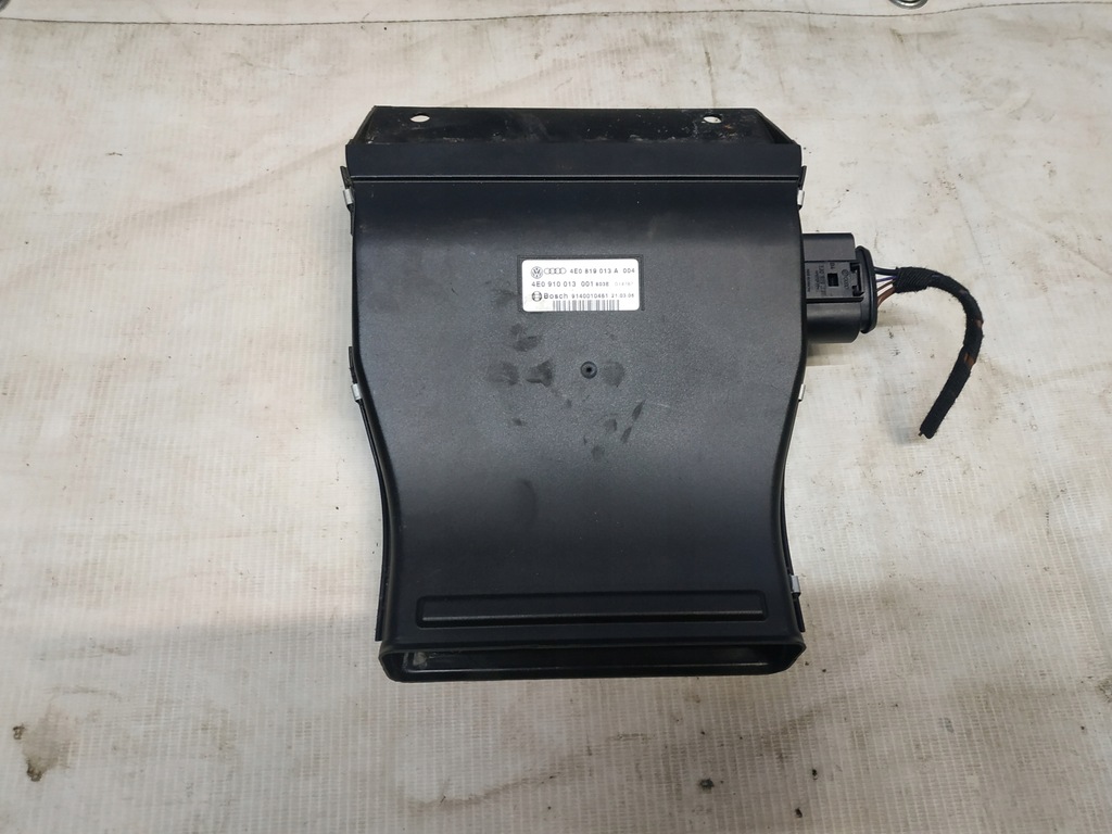 фото №1, Audi a8 d3 воздуховод воздуха отопитель задняя 4e0910