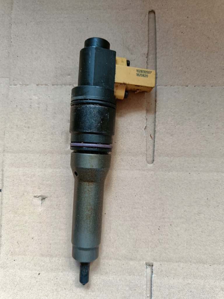 Купити Форсунка daf xf 1820820