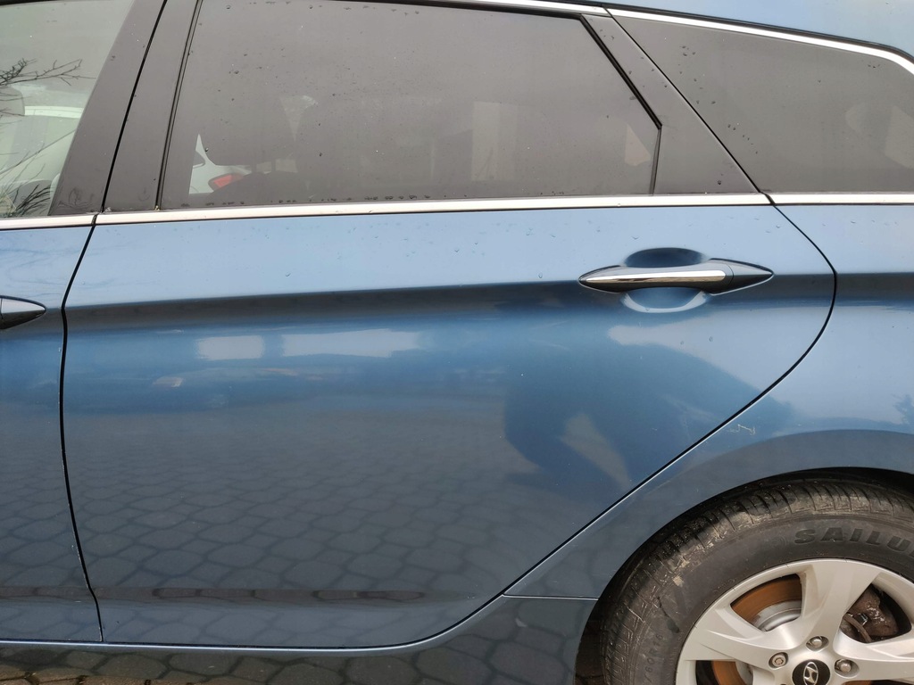 фото №1, Kpl. дверь левая задняя kombi hyundai i40 yu6 11-19r.