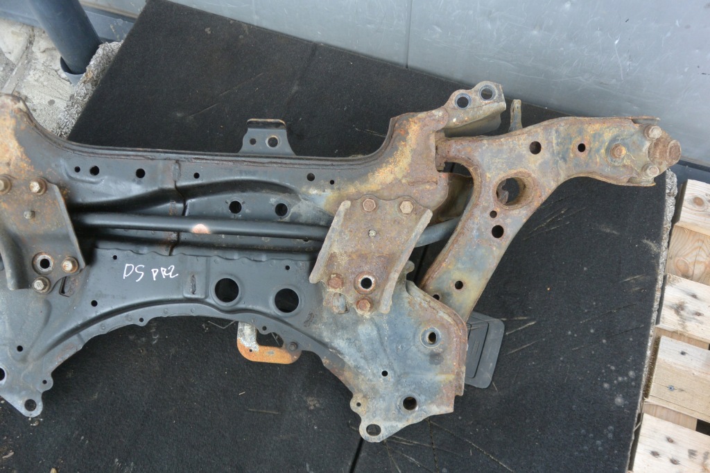 фото №10, Підрамник підрамник перед важіль toyota prius plus +