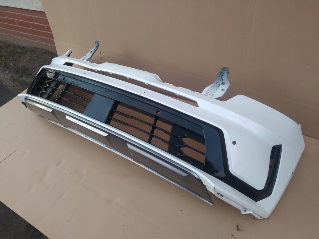 Купити Kia sorento iv 20- бампер передній без  отворів lux