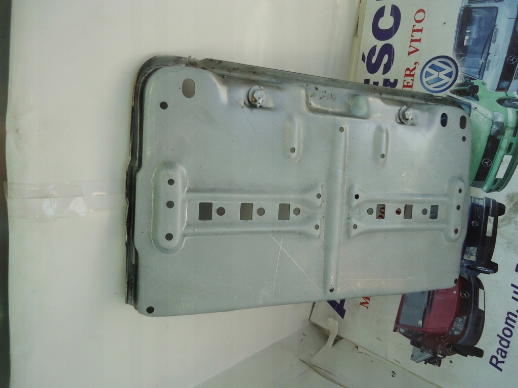 Основание полка аккумулятор mercedes sprinter 95-06 r Цена