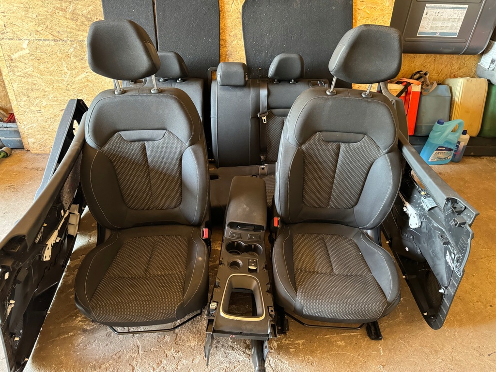 фото №1, Сидіння сидіння заднє сидіння обшивки renault kadjar lift комплект