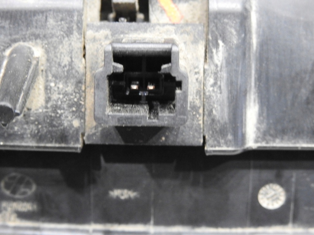 фото №6, Молдинг накладка крышки задняя citroen c3 picasso