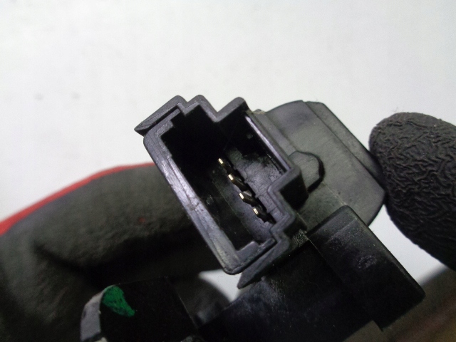 фото №4, Замок крышки задняя renault twingo ii