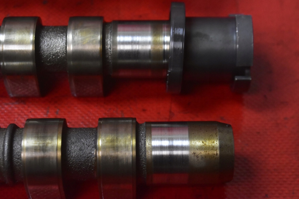 фото №14, Головка двигателя 1001837 volvo xc70 1 i 2.4t 200 km 4x4 00-05