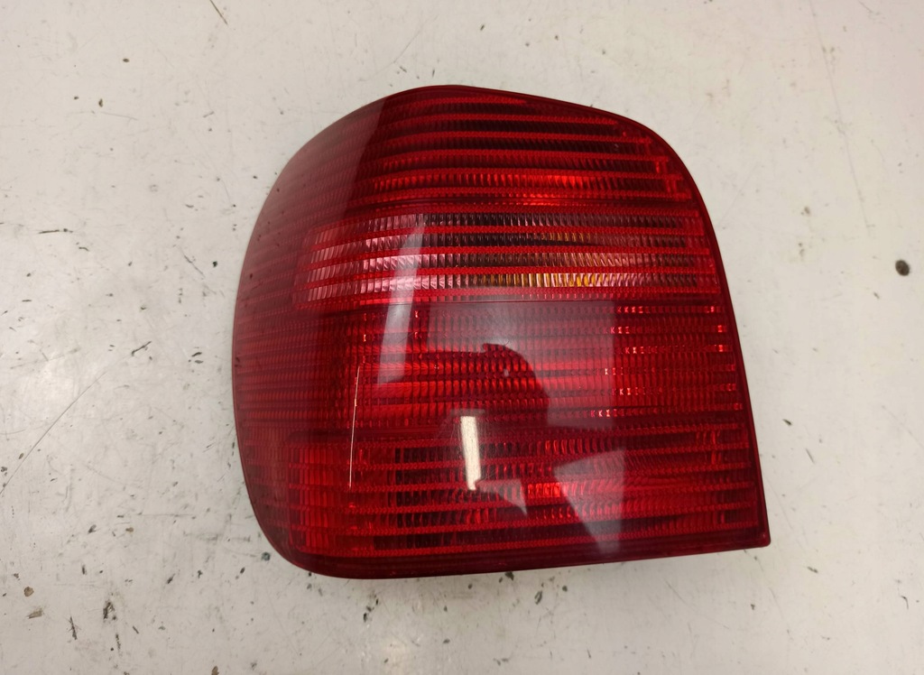 фото №1, Лампа левая задняя volkswagen polo
