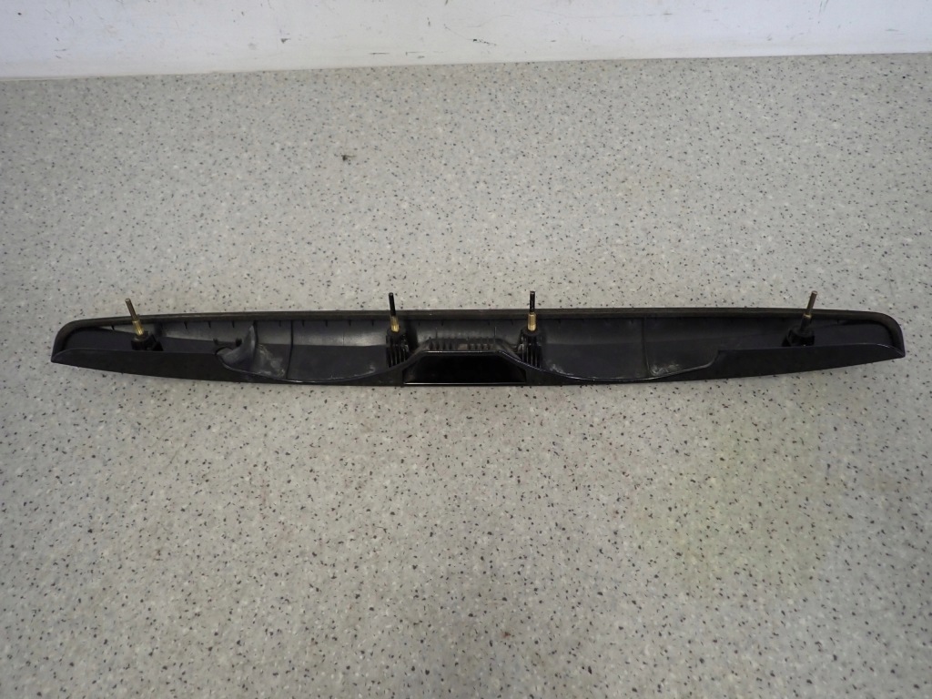 Suzuki sx4 sedici 06-13 молдинг крышки с отверстие на цилиндр замка Киев