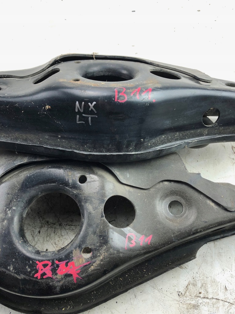 фото №4, Lexus nx whacz правий лівий задня