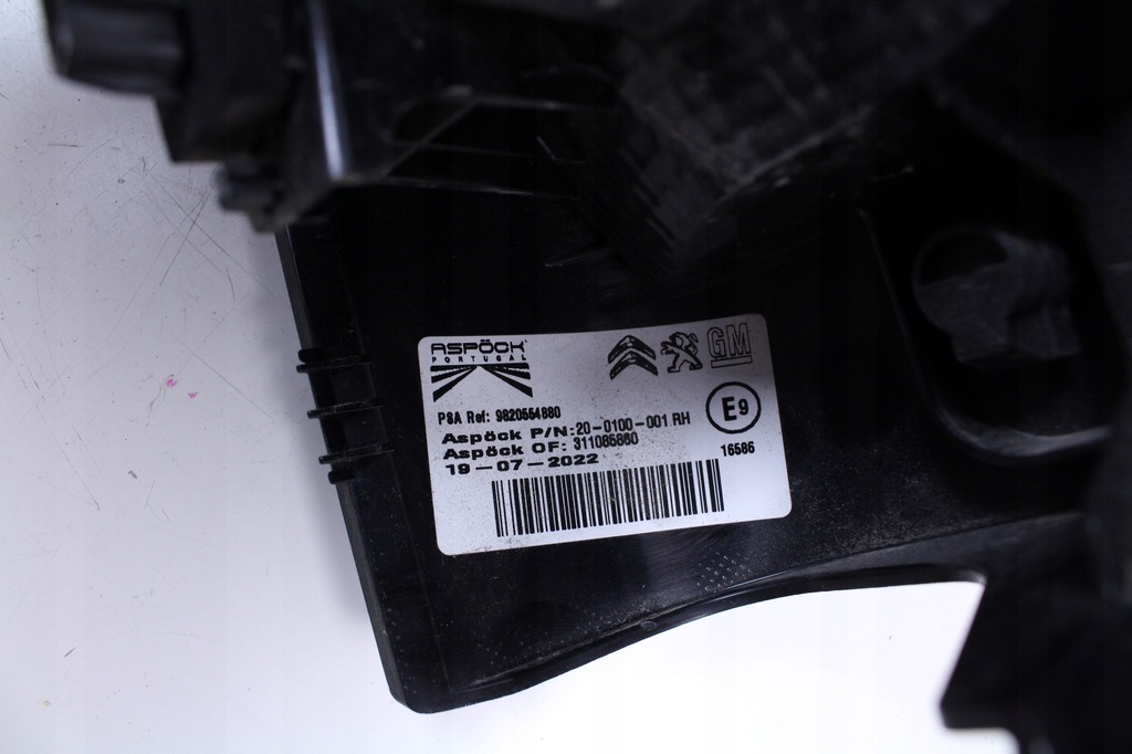 фото №6, Лампа правый задняя opel combo 20r.