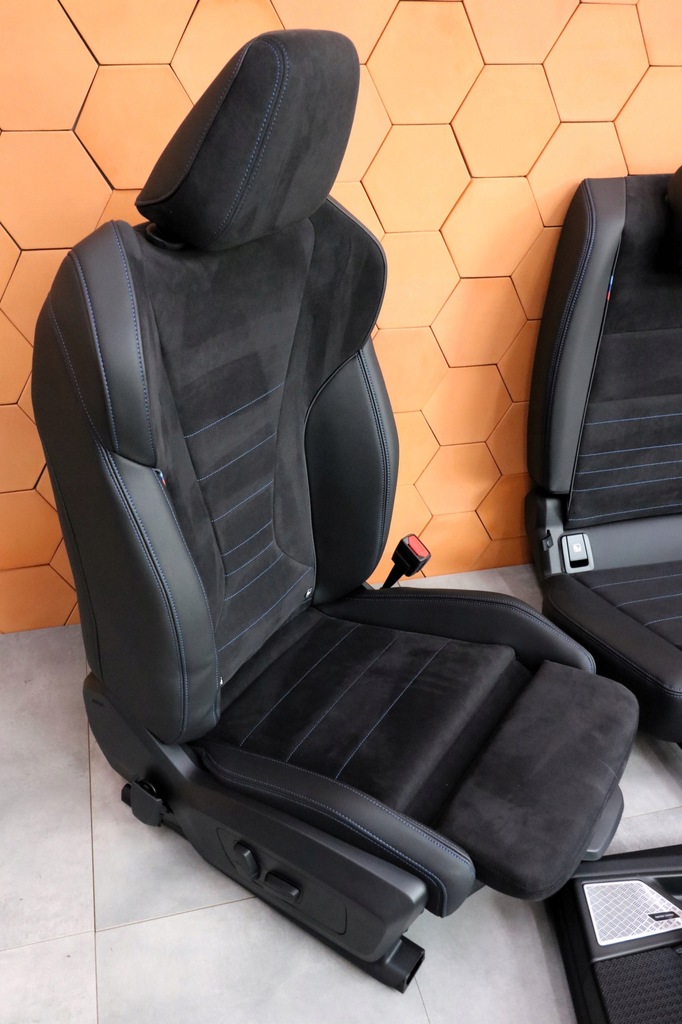 фото №7, Bmw x1 u11 салон сиденья с подогревом память harman m-pakiet alcantara