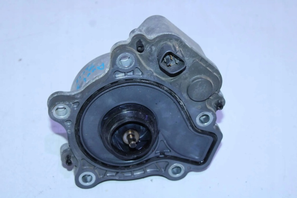 фото №1, Насос wody toyota auris ii 1.8h prius iii
