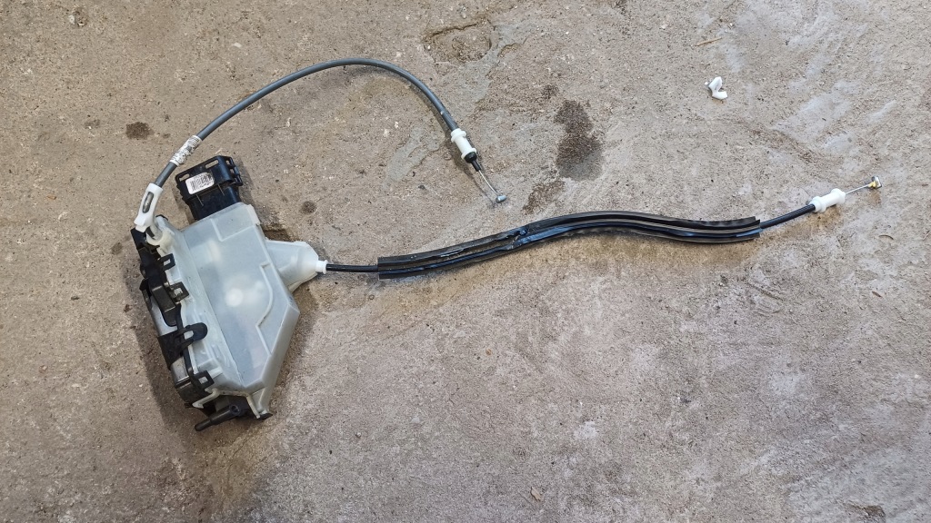 фото №1, Opel crossland замок двері лівий задня задній 16942692