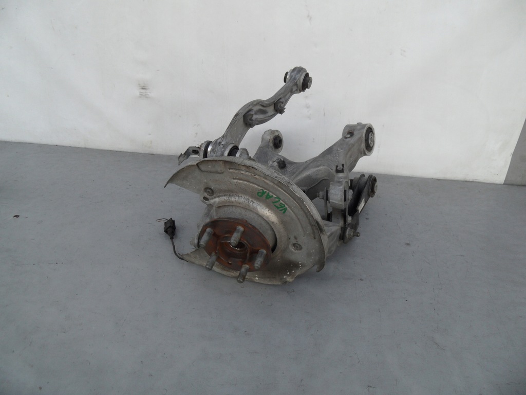 фото №2, Поворотный кулак рычаг правый задняя range rover velar l560