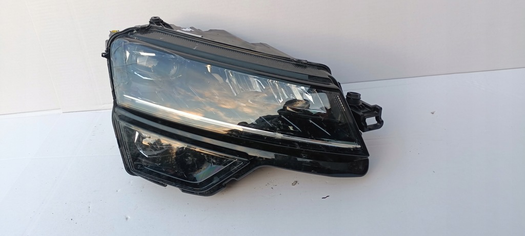 фото №2, Лампа передняя правая skoda karoq full led 57b