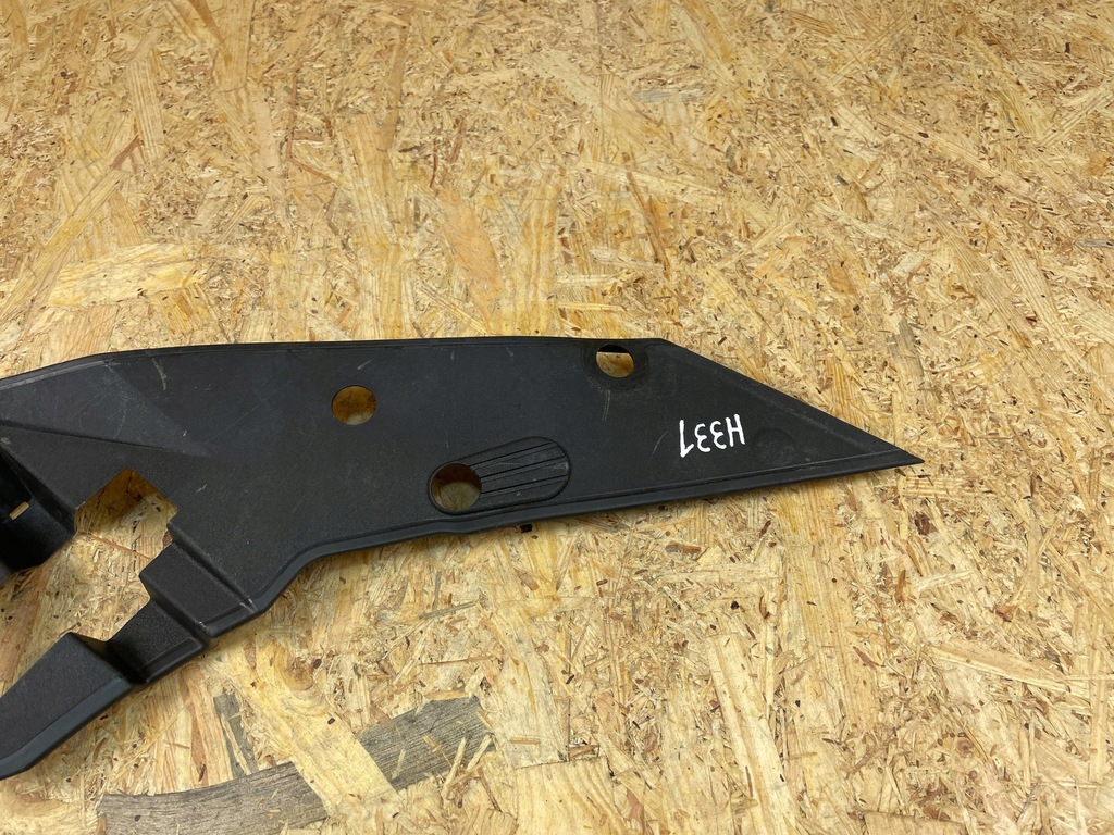 фото №6, Защита накладка лампы перед правая audi a7 4k 4k8805286 2018-