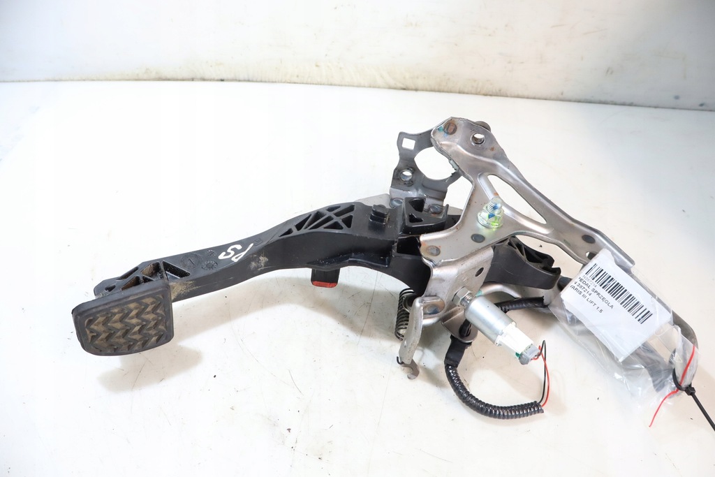 фото №1, Педаль зчеплення toyota yaris iii lift 1.5