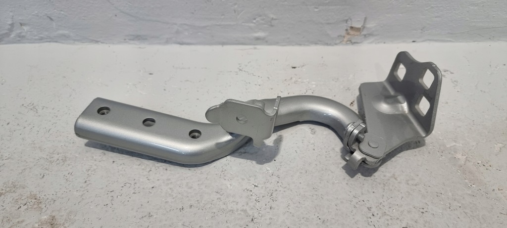 фото №1, Петля капот левый mercedes v vito w447