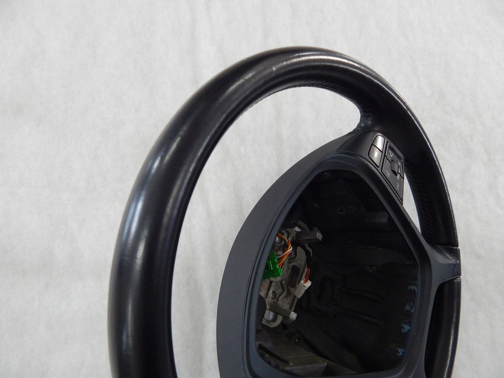 фото №8, Volvo xc60 v70 s80 - воздуховод кожа multi oryg