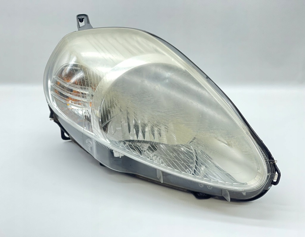 фото №1, Лампа правая передняя fiat grande punto 89101388