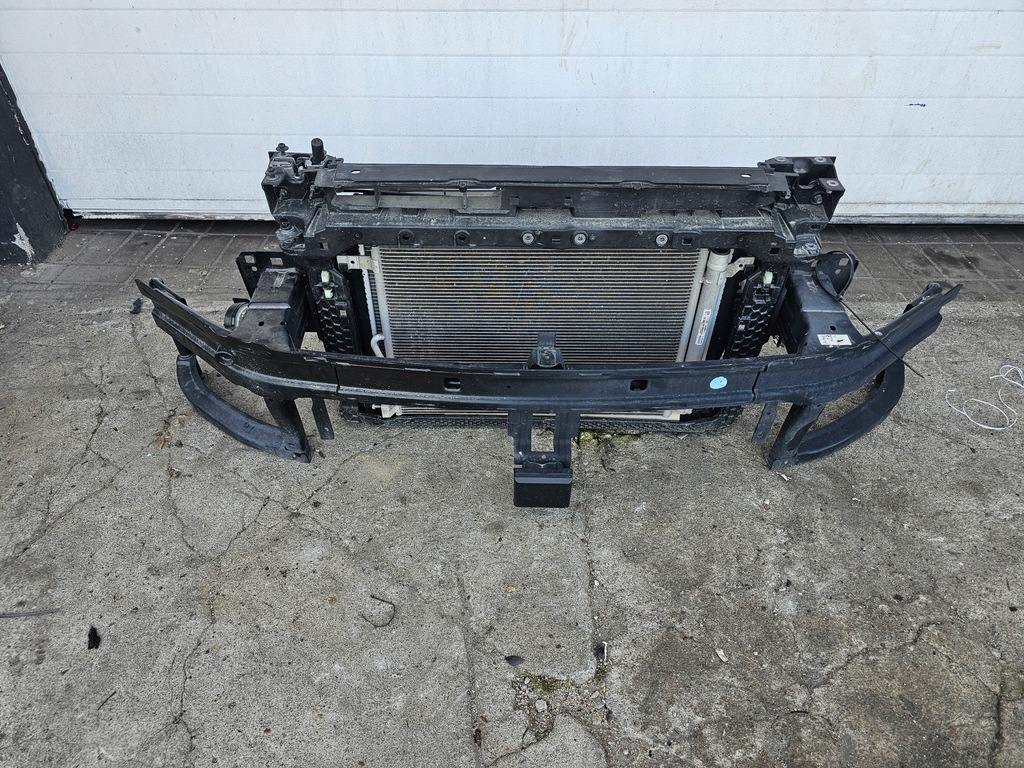 фото №1, Pas передний усилитель passat b9