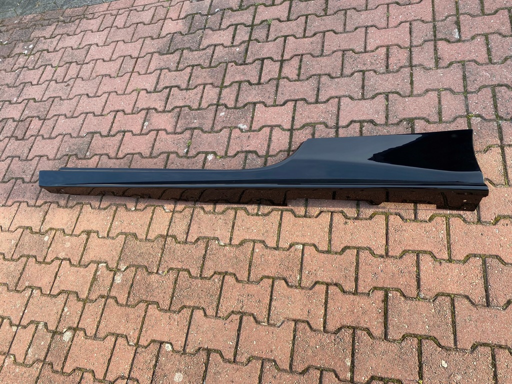 фото №1, Ferrari 488 gtb молдинг поріг поріг ліва карбон