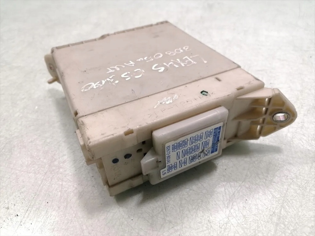 фото №7, Lexus gs рамка / модуль запобіжників 300 бензин 170kw 231 hp 82672-30141