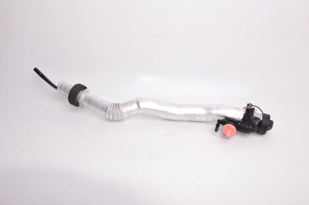 фото №2, Porsche 911 996 труба бака заливна горловина пального 99620104309