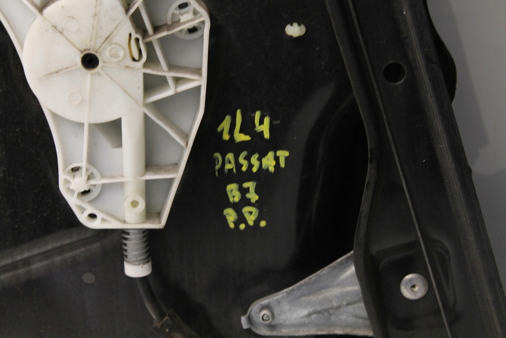 фото №5, Volkswagen vw passat b7 2010r- подъемник стекло правый перед