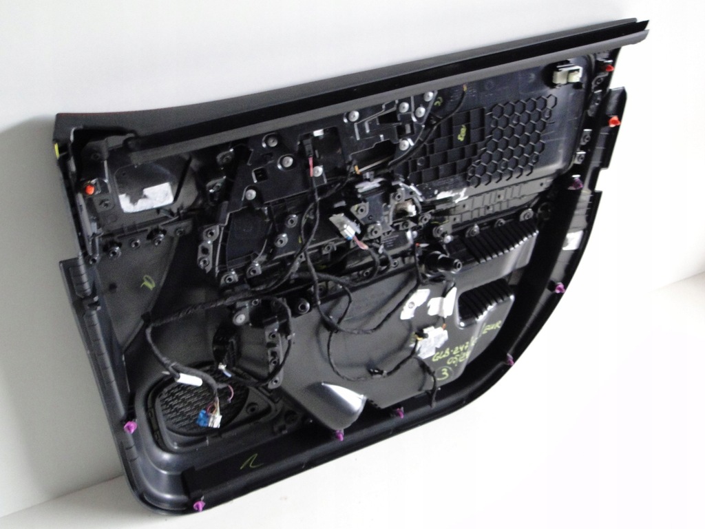 фото №10, Mercedes glb x247 247 amg обивка обшивка дверь передние левая czerwona nić