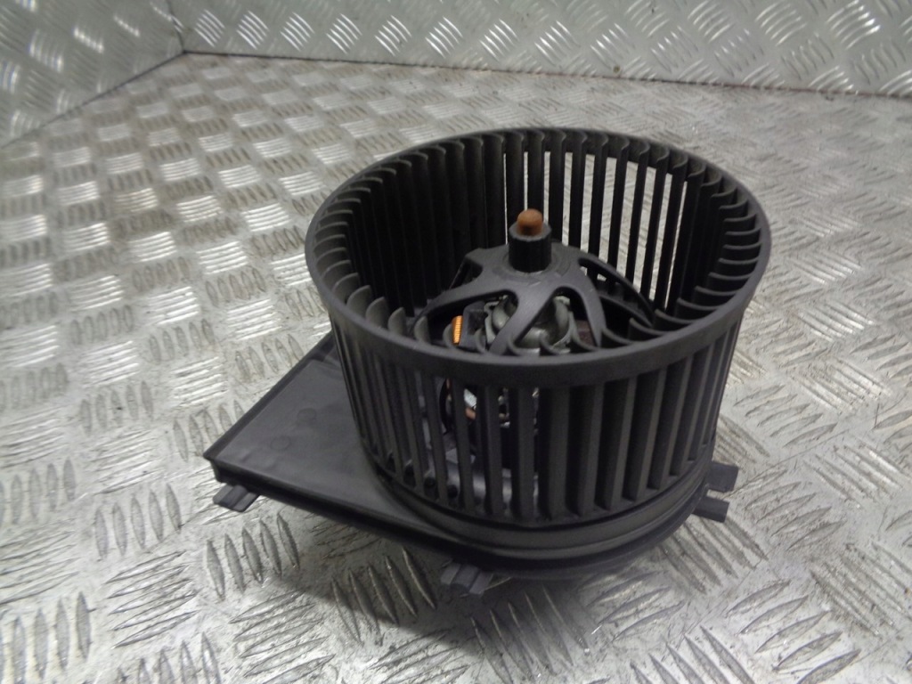 фото №1, Вентилятор обдув vw polo iii 1j1819021b