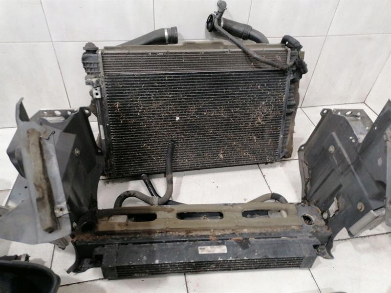 Aston martin rapide 10-14 передняя часть end clip ad43f16612ad lock carrier накладка Недорого