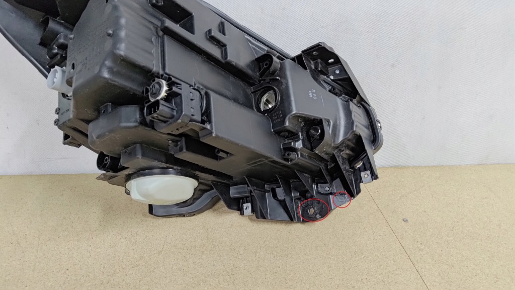 Suzuki swift vi mk8 фара левая led оригинал eur w2966 в Украине