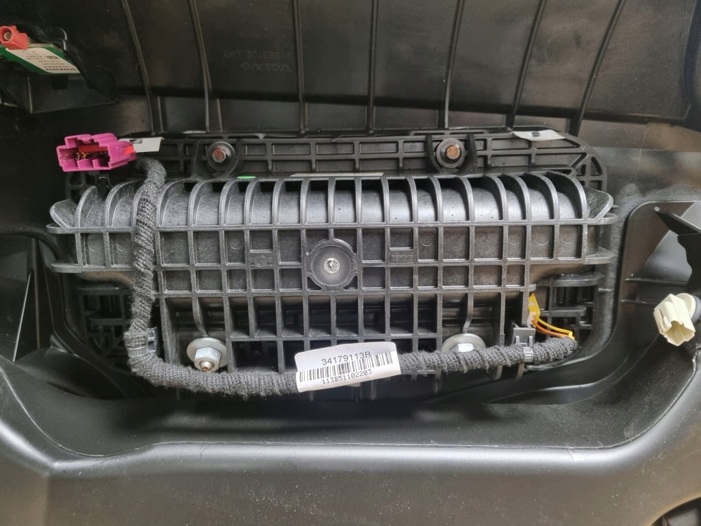 Volvo xc90 2 приборная панель панель  оригинал ремни подушка безопасности водитель пассажир коленный с Разборки