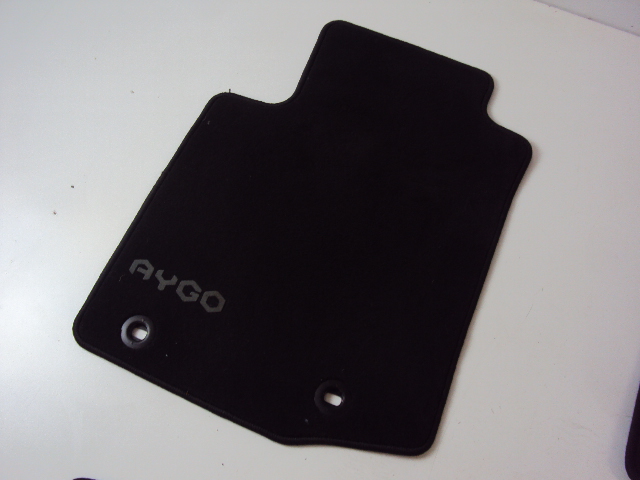 фото №4, Килимки велюрові toyota aygo ii lift 3d 18r