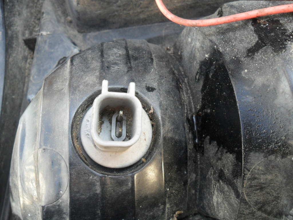 фото №16, Dodge caliber 07- 5160361aa ліва лампа задня