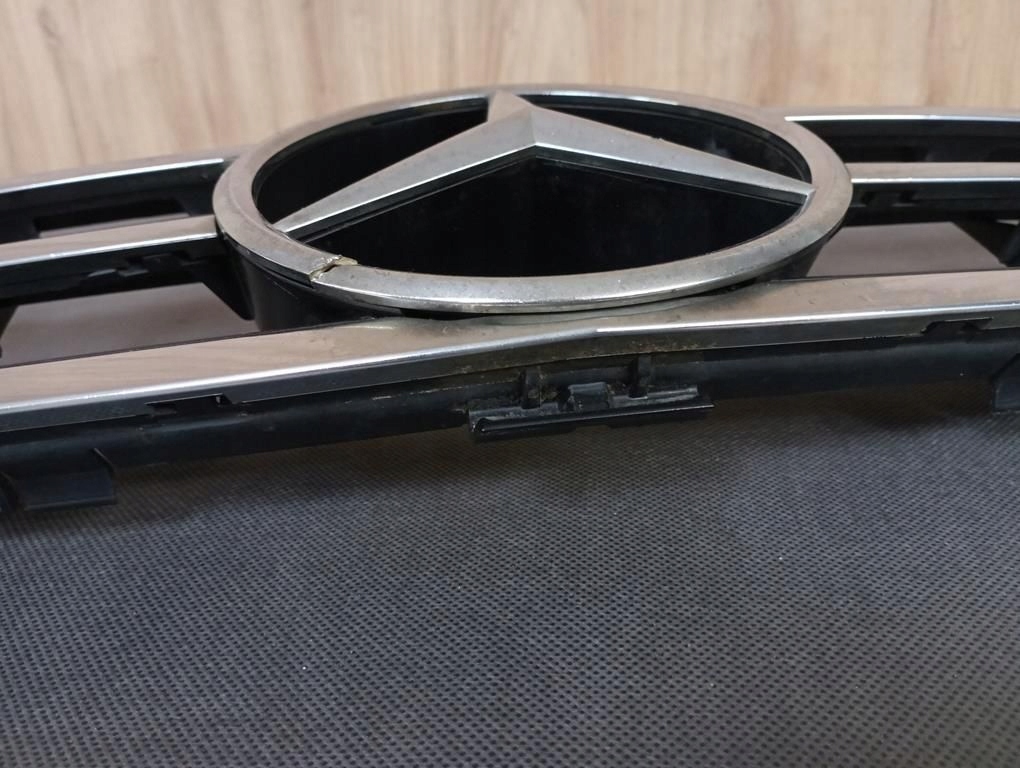 фото №10, Mercedes clk w209 lift решітка радіатора решітка радіатора бампера радіатор a2098800223