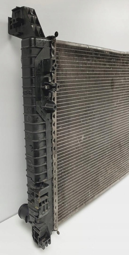 Радіатор води mercedes w169 1.7 a1695001803 Зі Шроту