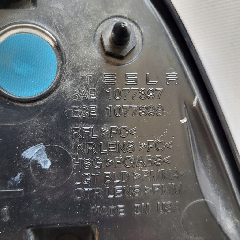 фото №14, Лампа ліва задня задня tesla 3 1077399-00 1077397-00