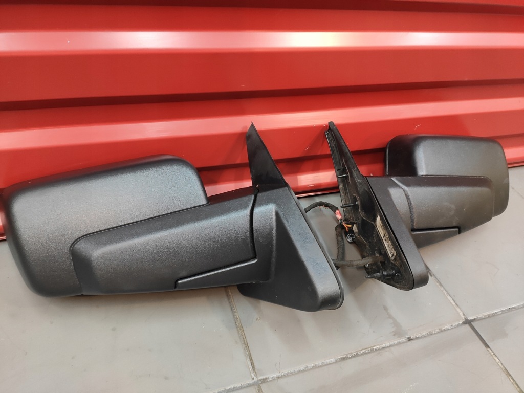 фото №1, Jeep commander xk xh 05-10 дзеркало праве 11 pin оригінал ładne