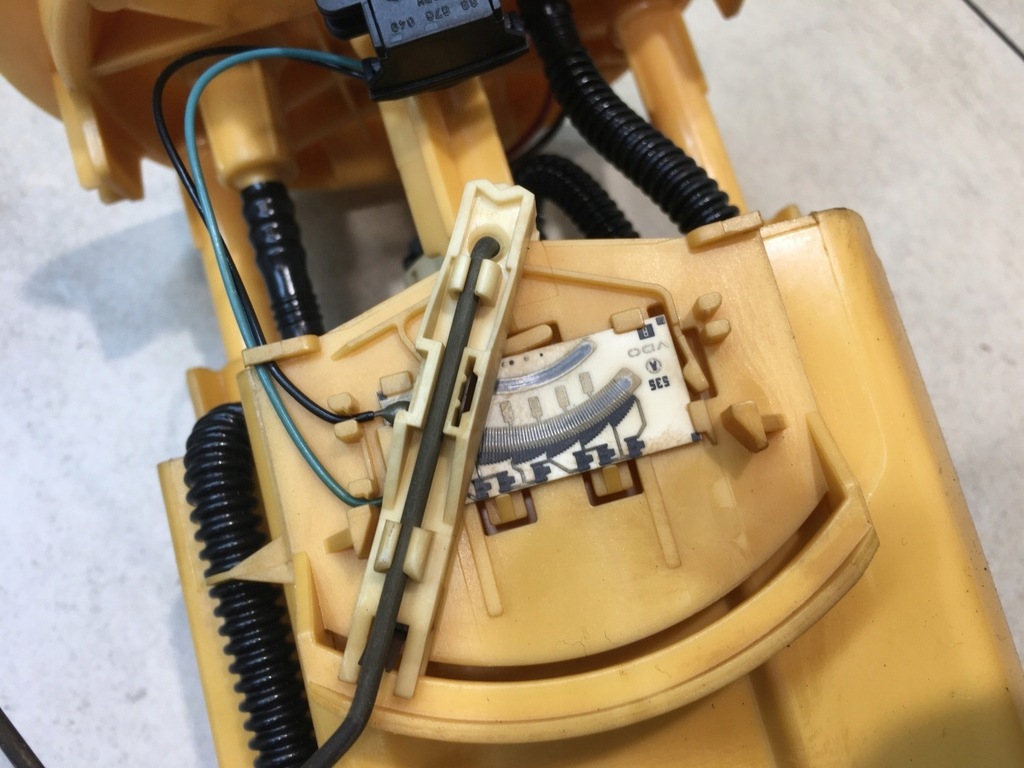 фото №5, Насос пального поплавок citroen c5 i 2.2 hdi 9640626980