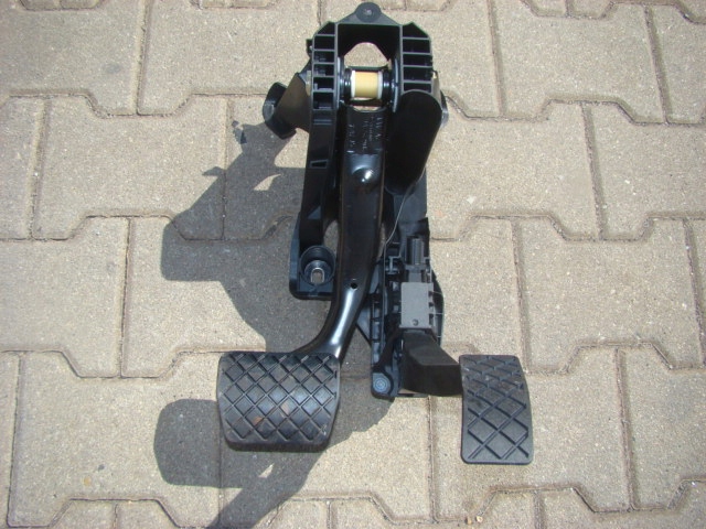фото №1, Педаль газу гальма vw golf vii 5q1723058aj